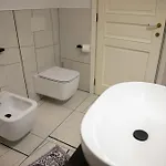 Hibiscus Nocleg ze śniadaniem 3*