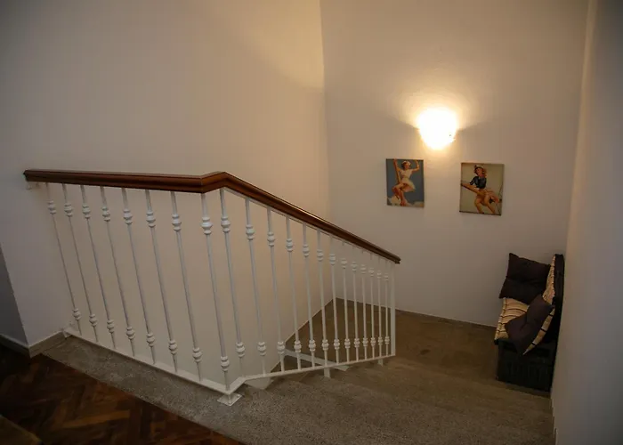 Hibiscus Bed and Breakfast 3*