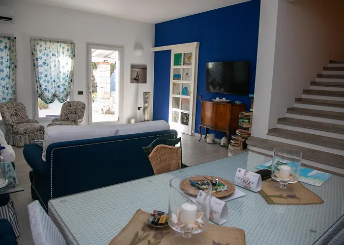 Hibiscus B&B Bed & Breakfast 3*