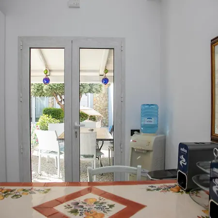 Hibiscus Bed & Breakfast Villasimius